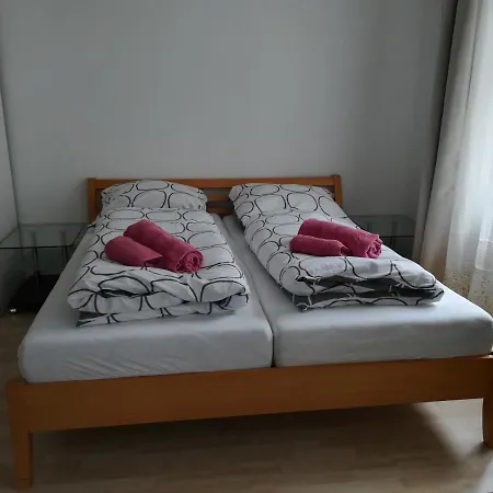 Ferienhaus Fuer Familien Und Hundeliebhaber Daire Traiskirchen